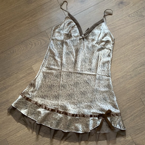 Dresses & Skirts - NEW Top/Dress Lingerie Style, Size S-M